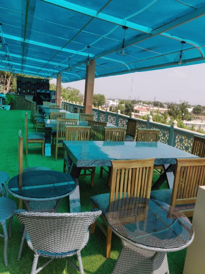 Hotel Virasat By Bookingcare Chhatarpur Eksteriør bilde