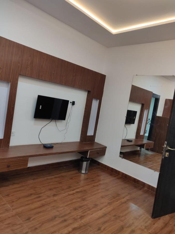 Hotel Virasat By Bookingcare Chhatarpur Eksteriør bilde
