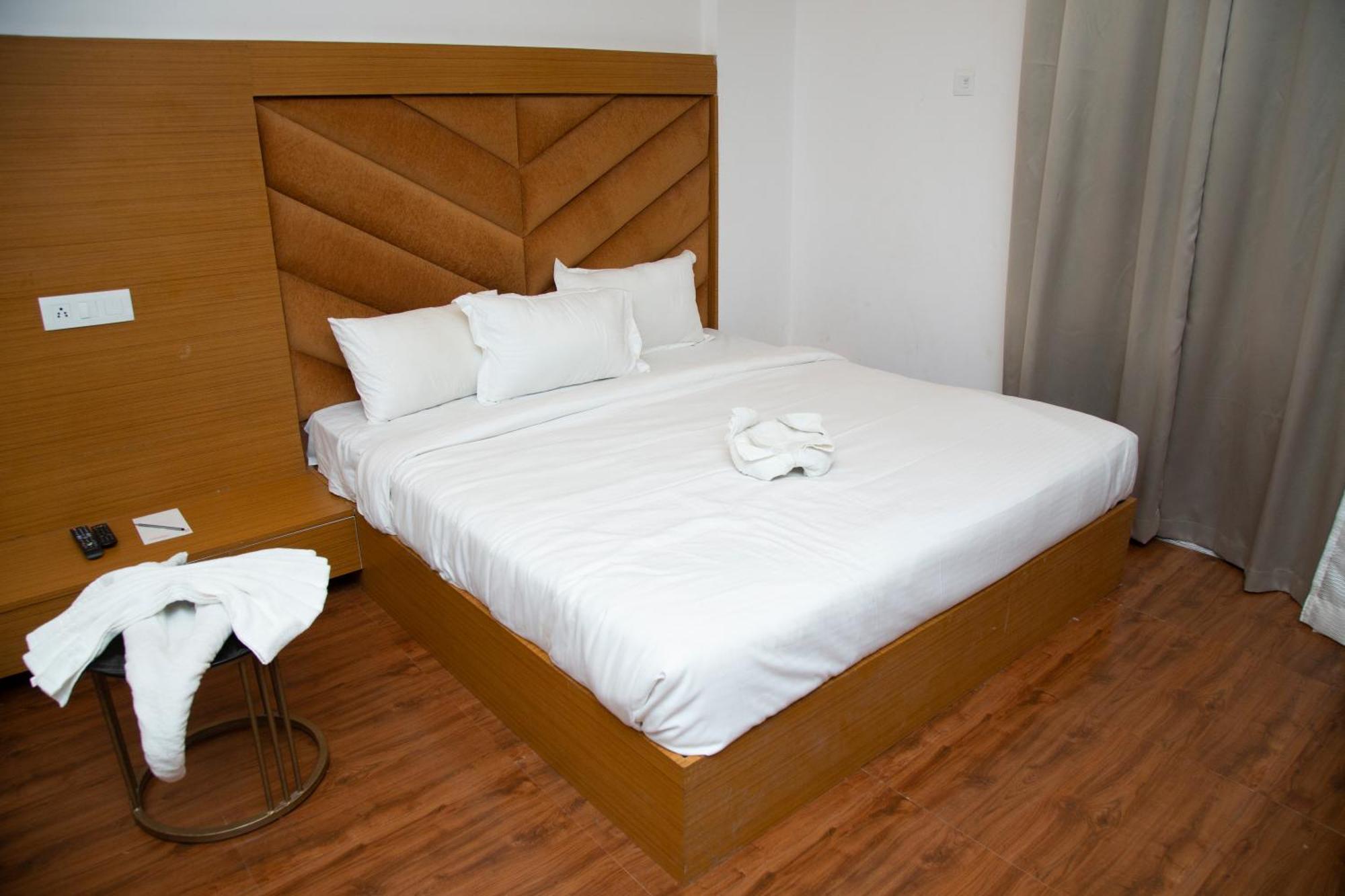 Hotel Virasat By Bookingcare Chhatarpur Eksteriør bilde