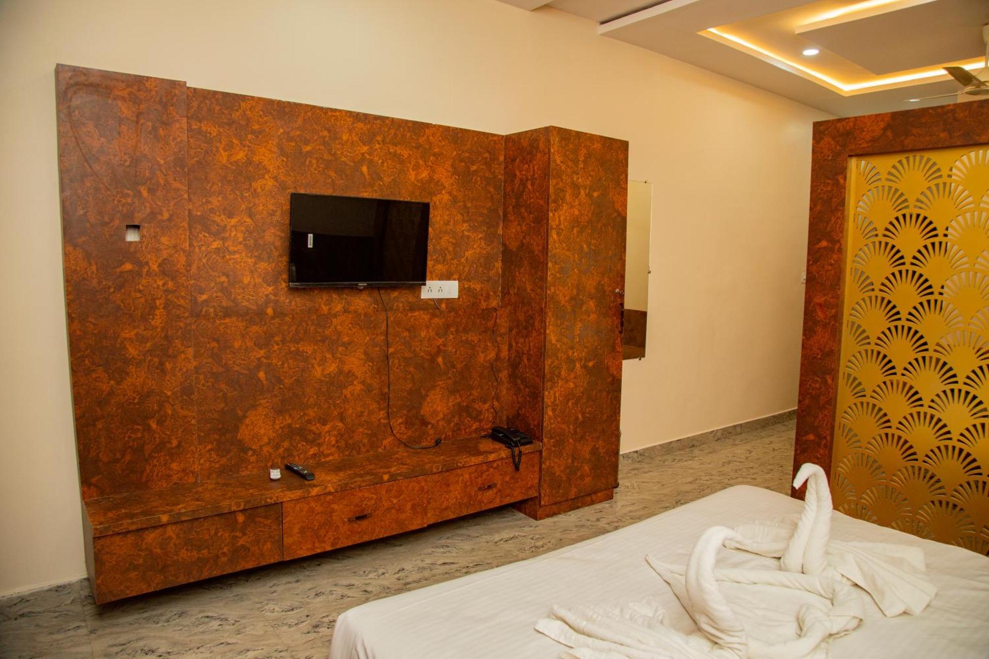Hotel Virasat By Bookingcare Chhatarpur Eksteriør bilde